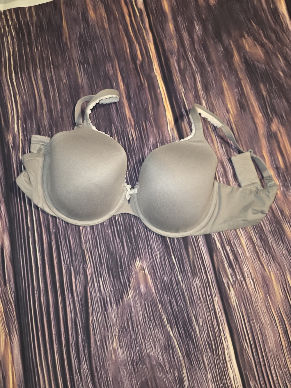 Victoria's Secret Smooth T-Shirt Bra in Taupe Gray